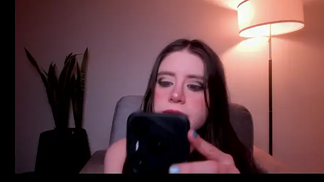 HazelKush online show from May 20, 11:11 pm