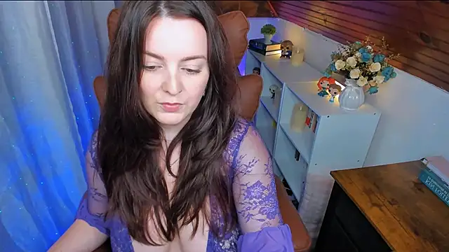 ErinMarshall online show from September 18, 3:03 pm