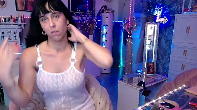 misscectito13 online show from June 4, 10:49 pm