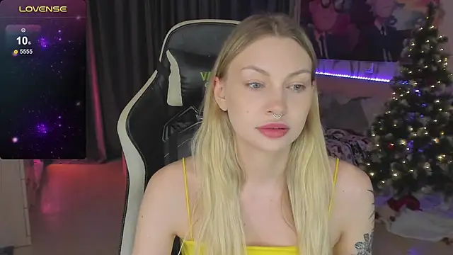 BiMolly online show from February 27, 10:42 pm