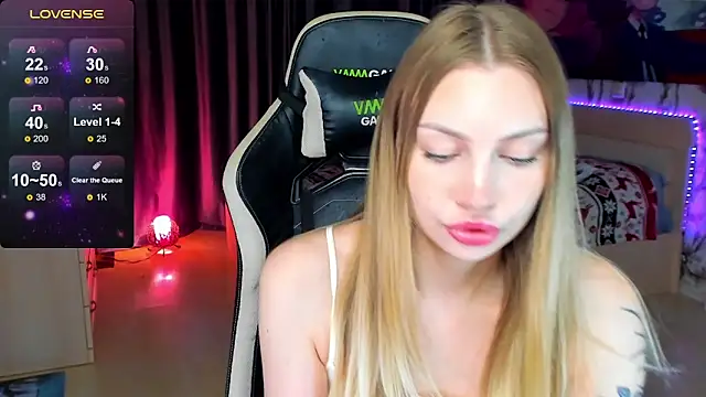 BiMolly online show from October 2, 12:39 am