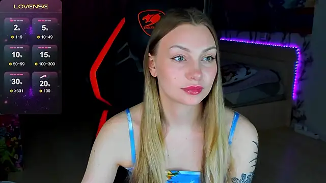 BiMolly online show from February 25, 1:32 pm