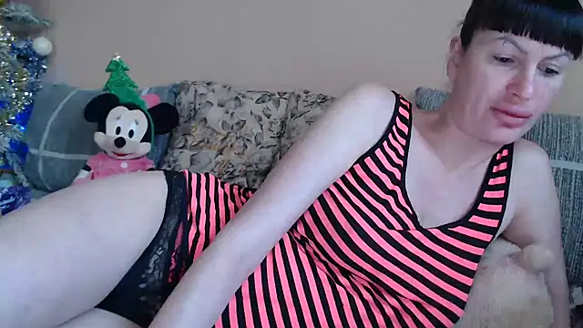 HotDreamm online show from January 12, 1:16 pm