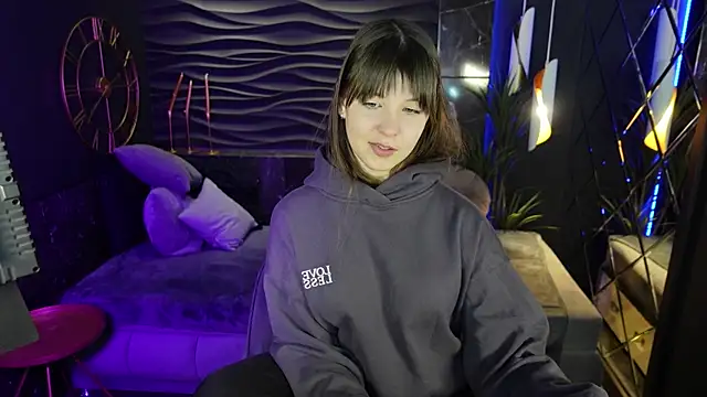 ElizaMild online show from February 25, 7:47 pm