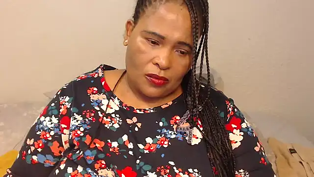 zandile online show from March 12, 6:44 pm