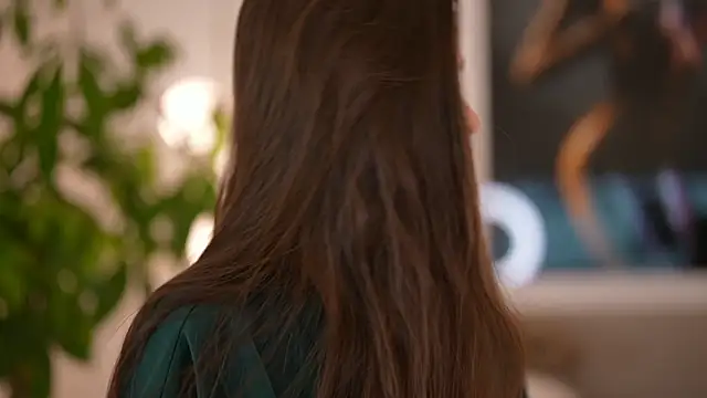 DoviaClaire online show from September 26, 6:39 am