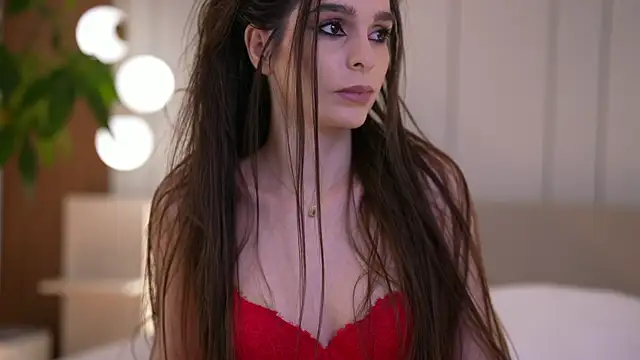 DoviaClaire online show from December 20, 7:48 am