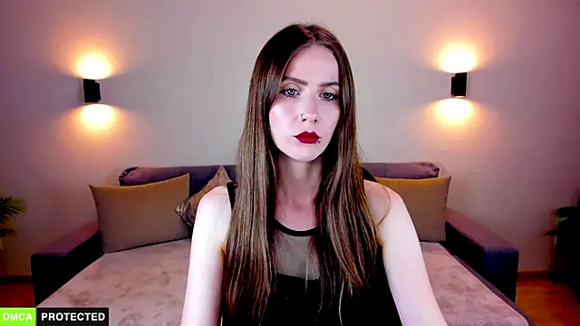 TheWoman   online show from November 18, 7:07 pm