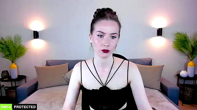 Snapshot of TheWoman__ chatting on May 21, 10:44 am TheWoman online show from May 21, 10:44 am