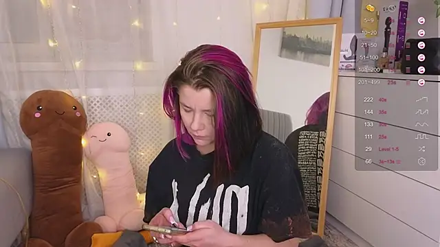 Mira Falls online show from January 21, 5:16 am