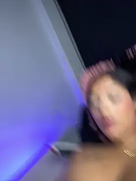 Shantal Lovee online show from January 31, 2:15 am