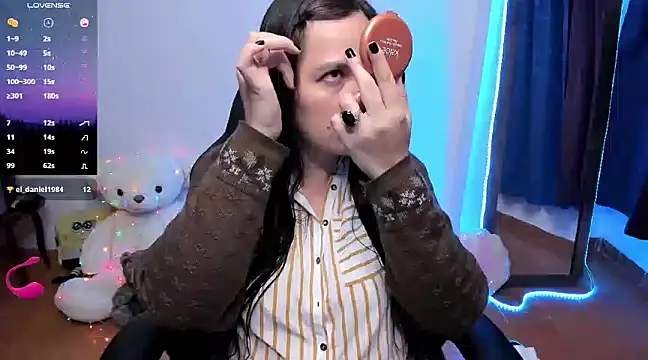 angelaagomez online show from February 13, 12:13 am