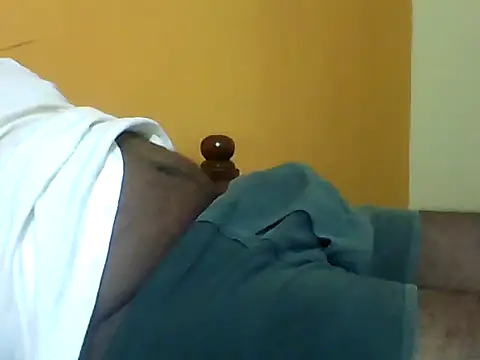 Snapshot of Indianguymohan chatting on September 14, 4:17 pm Indianguymohan online show from September 14, 4:17 pm