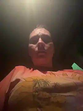 Snapshot of Babii_Nova chatting on November 16, 4:18 am Babii Nova online show from November 16, 4:18 am