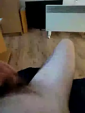 Snapshot of MrNoBoDy000 chatting on December 29, 12:55 pm MrNoBoDy000 online show from December 29, 12:55 pm