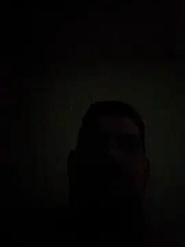 Snapshot of Eze_mole chatting on November 3, 12:02 am Eze mole online show from November 3, 12:02 am