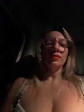 Snapshot of Gatitacarlita chatting on February 20, 7:43 am Gatitacarlita online show from February 20, 7:43 am