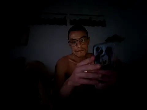 Snapshot of malpka25 chatting on October 28, 10:45 pm malpka25 online show from October 28, 10:45 pm