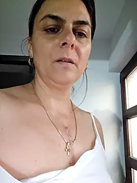 IsabelleCraft online show from November 11, 2:28 pm