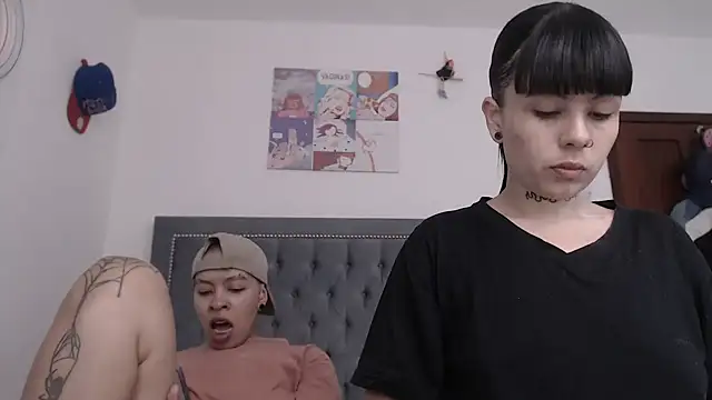 dulce maria x online show from March 6, 7:43 pm