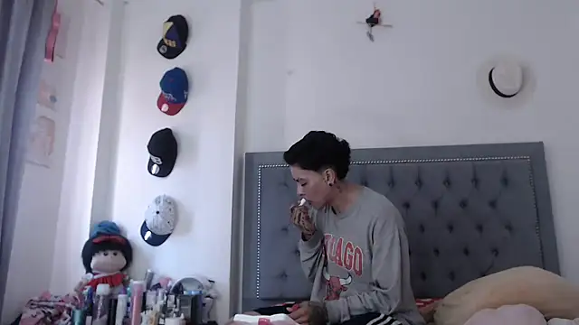 dulce maria x online show from October 9, 12:36 pm