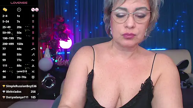 Snapshot of Ellen_Ripley chatting on March 11, 12:39 pm Ellen Ripley online show from March 11, 12:39 pm