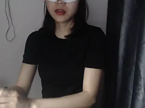 Snapshot of Bigg_Pussyy_Catt chatting on March 13, 7:53 am Bigg Pussyy Catt online show from March 13, 7:53 am