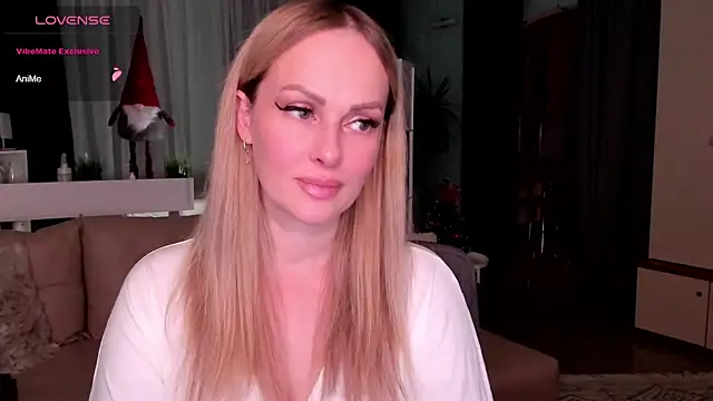 Libby Nora online show from December 25, 1:41 pm