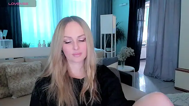 Libby Nora online show from February 4, 12:00 pm