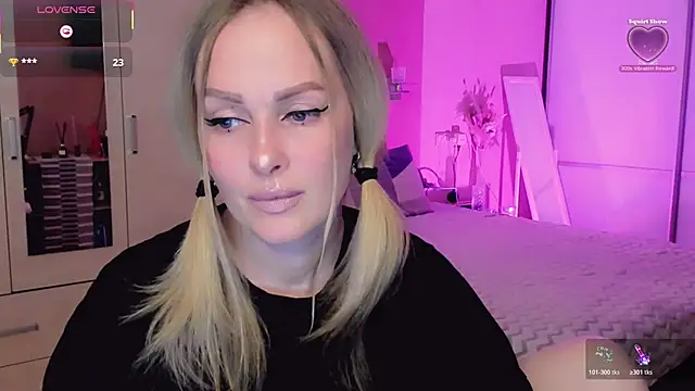 Snapshot of Libby_Nora chatting on May 15, 10:11 am Libby Nora online show from May 15, 10:11 am