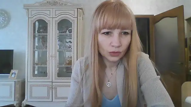 Snapshot of BarbaraKim chatting on April 29, 8:07 am BarbaraKim online show from April 29, 8:07 am