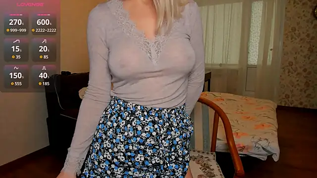 Snapshot of Anastasiagate chatting on February 12, 10:14 am Anastasiagate online show from February 12, 10:14 am