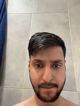 Snapshot of dhruv9413 chatting on April 28, 3:17 pm dhruv9413 online show from April 28, 3:17 pm