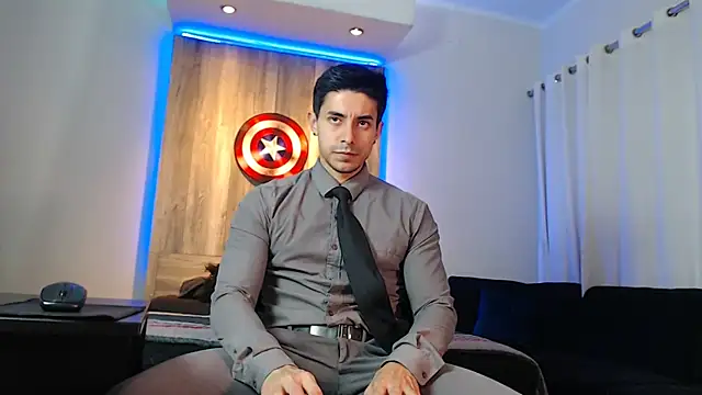 Snapshot of Andrew_4_ chatting on December 3, 6:26 am Andrew 4  online show from December 3, 6:26 am