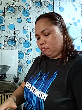 XXLorie 02 online show from March 20, 9:25 am