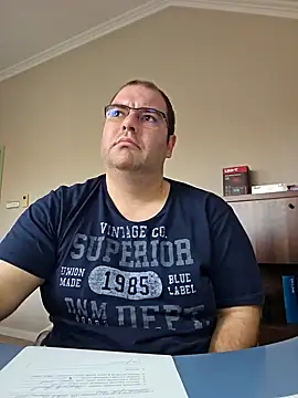 Andrew1900529 online show from December 17, 11:39 am