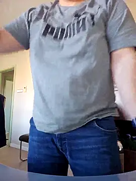 Andrew1900529 online show from February 21, 1:22 pm