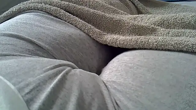 Snapshot of perescam chatting on February 21, 4:41 pm perescam online show from February 21, 4:41 pm