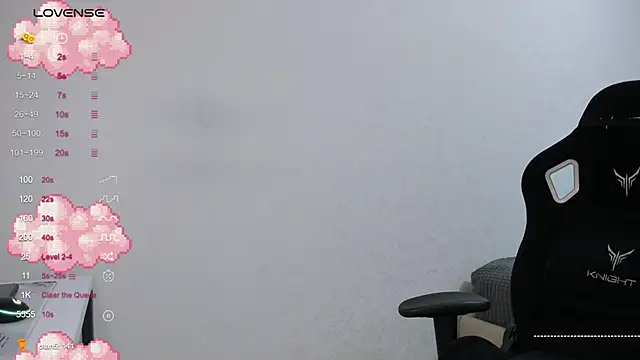 SkyqueenI online show from March 18, 8:47 am