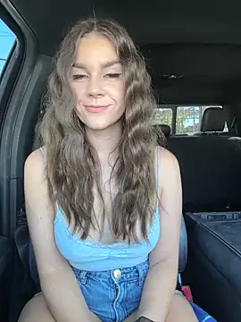 MaggyMayI online show from October 23, 4:39 pm