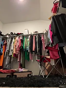 Snapshot of blue5455 chatting on January 19, 6:42 am blue5455 online show from January 19, 6:42 am