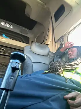 Snapshot of blue5455 chatting on March 2, 9:32 pm blue5455 online show from March 2, 9:32 pm