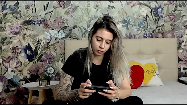 RoseDiamond06 online show from February 11, 3:40 pm