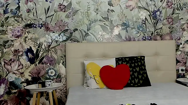 RoseDiamond06 online show from March 10, 4:46 pm