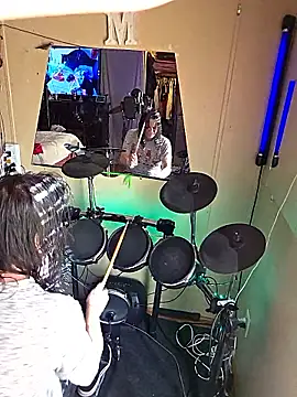 Snapshot of AerobicSleeve chatting on February 17, 2:02 pm AerobicSleeve online show from February 17, 2:02 pm