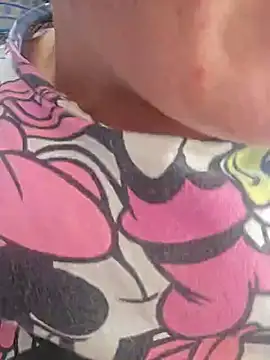 Snapshot of PinkTheHawk chatting on March 9, 9:25 pm PinkTheHawk online show from March 9, 9:25 pm