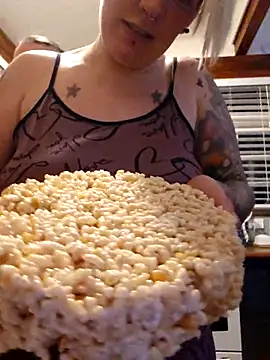 Snapshot of PinkTheHawk chatting on September 23, 12:30 pm PinkTheHawk online show from September 23, 12:30 pm