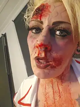 Snapshot of PinkTheHawk chatting on October 31, 8:26 am PinkTheHawk online show from October 31, 8:26 am