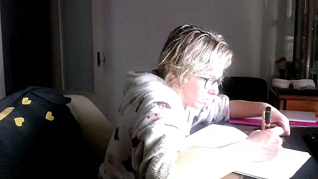 SexxyLety online show from November 21, 9:02 pm