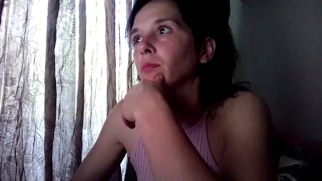 Snapshot of SexxyLety chatting on May 27, 1:30 pm SexxyLety online show from May 27, 1:30 pm